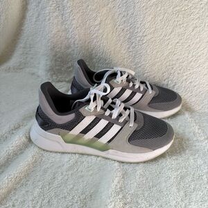 Adidas Run 90s Gray White Lace Up Running Shoes Sneakers Men’s Size 8.5